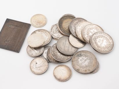 FRANCE
Lot de pièces en argent diverses comprenant...