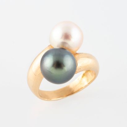 Bague toi et moi en or jaune (750) ornée...