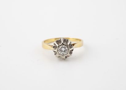 Bague en or jaune et gris (750) ornée d'un...
