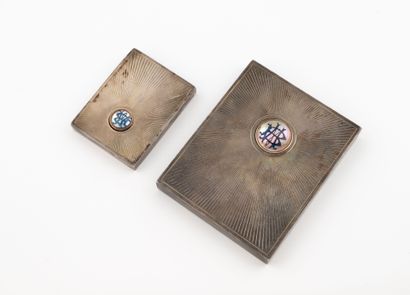 Silver lot (min.800) of two cases with radiant...