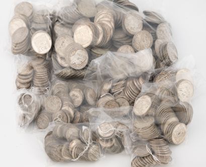 FRANCE
Fort lot de pièces en argent diverses...
