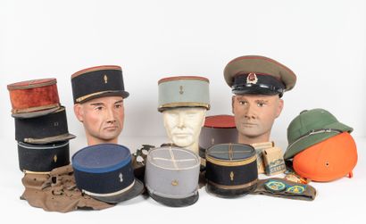 FRANCE & DIVERS
Lot de 9 képis français années...