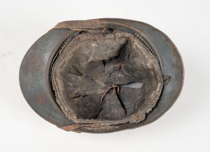 FRANCE
Adrian model 1915 steel helmet repainted...