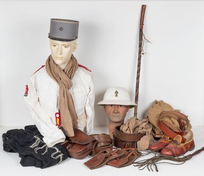 FRANCE
Lot de pièce d'uniforme d'un sergent...