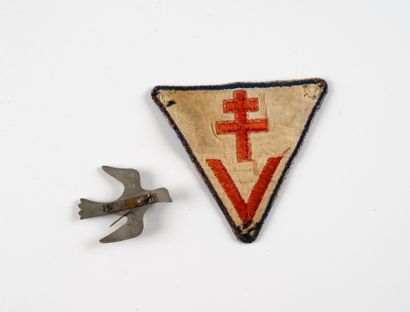 FRANCE
Patch triangulaire en tissu brodé...