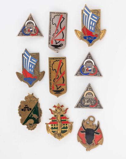 Dix insignes : Centre d'instruction des TAP...