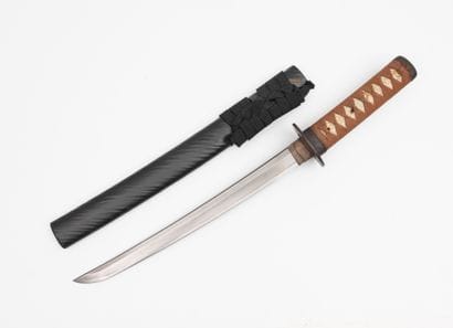 JAPON
Petit sabre wakisashi.
Mu mei.
Lame...