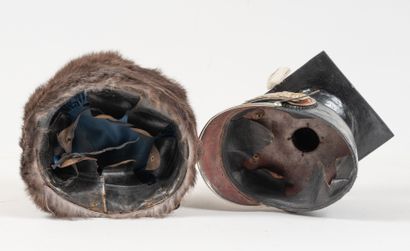 ALLEMAGNE
Two reproductions of headgear:...