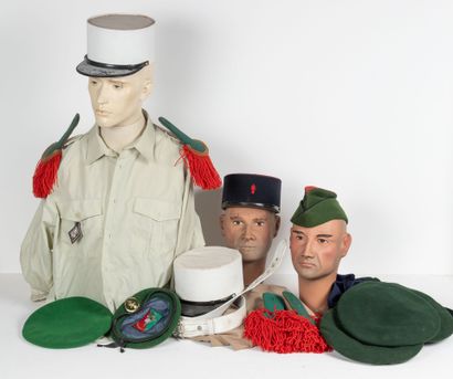 FRANCE
Légion Étrangère : Uniforme de sortie...