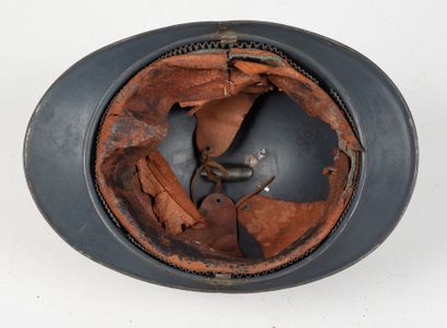 FRANCE
Adrian model 1915 helmet, factory...