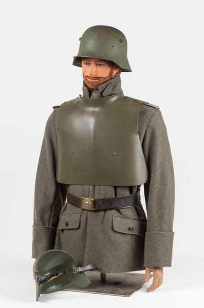 ALLEMAGNE
German soldier's uniform circa...