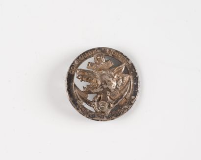 A badge: Commando no. 30 Robert (D.O.M).