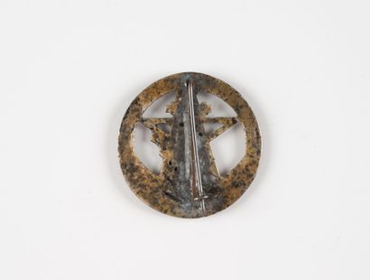 Un insigne : Commando n° 3 - N-V-N. (Fabrication...