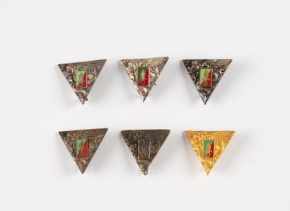 Six 2nd REP badges, including 1 in silver...