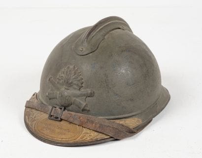 FRANCE
Adrian model 1915 steel helmet repainted...