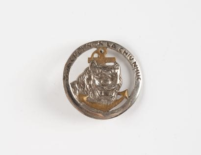 A badge: Commando No. 24. Vandenberghe (locally...
