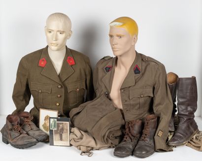 FRANCE
Lot d'uniforme française comprenant...