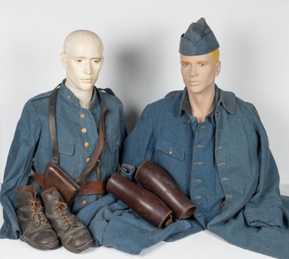 FRANCE
Set of uniforms in horizon blue cloth...