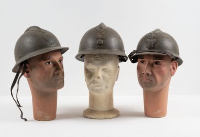 FRANCE
Lot de trois casque Adrian modèle...