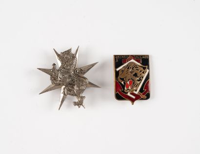 Deux insignes : 1er commando du Laos. (Epingle...
