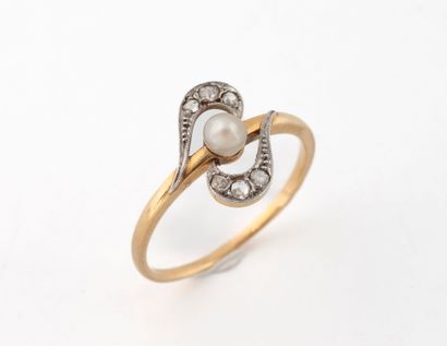 Young girl's ring in yellow gold (750) and...