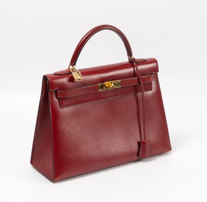HERMES, Paris 
Sac Kelly en sellier 32 cm...