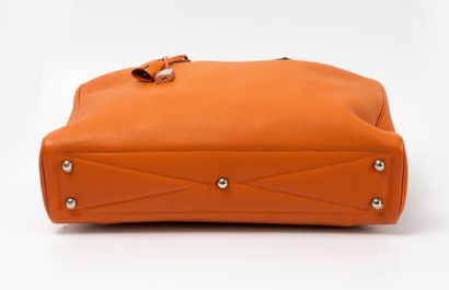 HERMES 
Sac de voyage Victoria en taurillon...