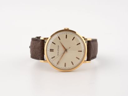 JAEGER LECOULTRE
Men's wristwatch in yellow...