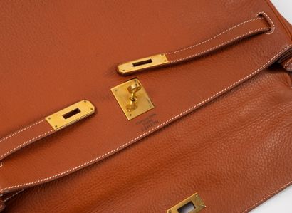 HERMES, Paris
Sac Kelly retourné 35 cm en...