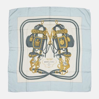 HERMES Paris
Carré en twill de soie imprimé...