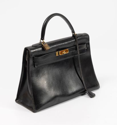 HERMES Paris
Sac Kelly Sellier 32 cm en veau...