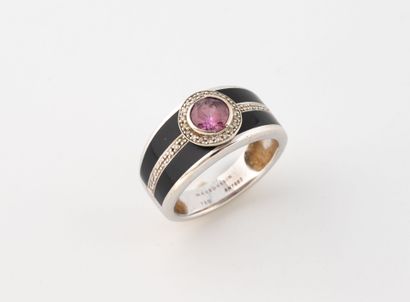 MAUBOUSSIN 
Bague en or gris (750) Bonbon...