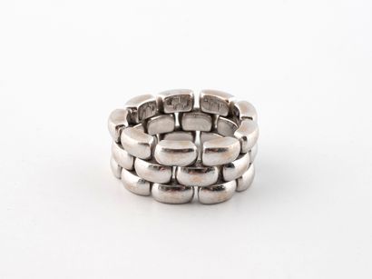 CHAUMET 
Bague articulée en or gris (750)...