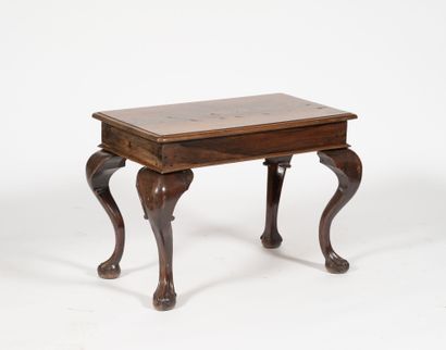 PORTUGAL (?)
Small rectangular middle table...