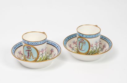 SEVRES
Paire de gobelets litron et leurs...