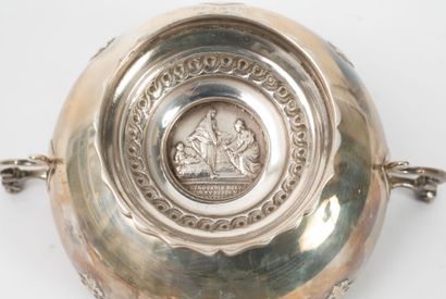 Coupe de mariage sur piédouche en argent...
