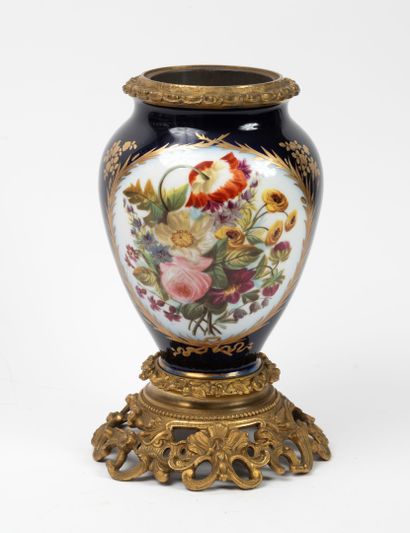 Paris porcelain baluster vase with polychrome...