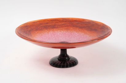 SCHNEIDER
Grande coupe sur talon.
En verre...