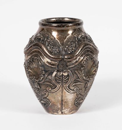 PORTUGAL, XXème siècle
Vase ovoïde à fond...