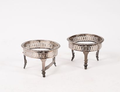 Paire de montures de salerons en argent (950)...