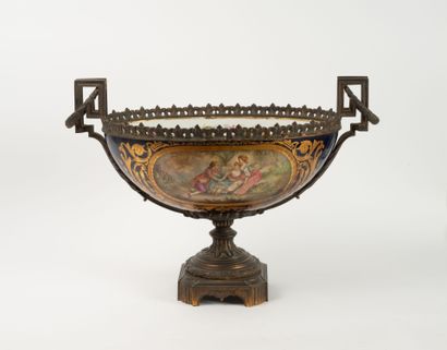 Large oval bowl on pedestalI. 
The body of...