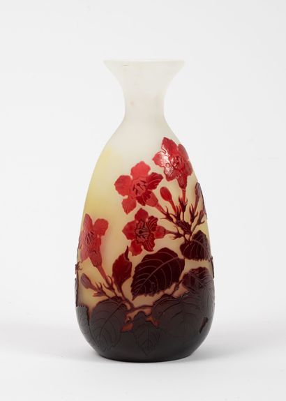 Etablissements GALLE
Vase piriforme à panse...