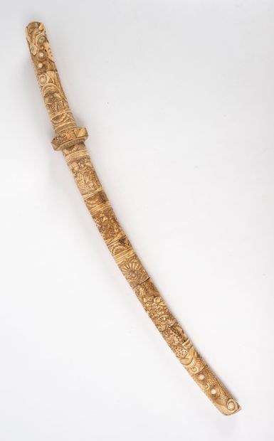 JAPON, vers 1880-1900
Katana.
Spindle and...