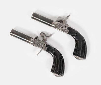 BELGIQUE, vers 1840-1850
Pair of forced bullet...