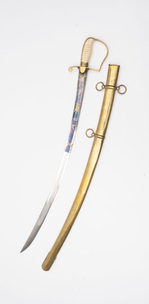 EUROPE, XIXème siècle
Officer's saber (composite).
Modern...