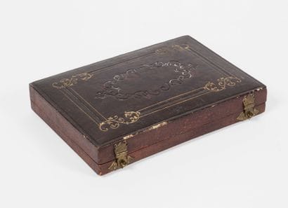 BELGIQUE, vers 1840-1850
Pair of forced bullet...