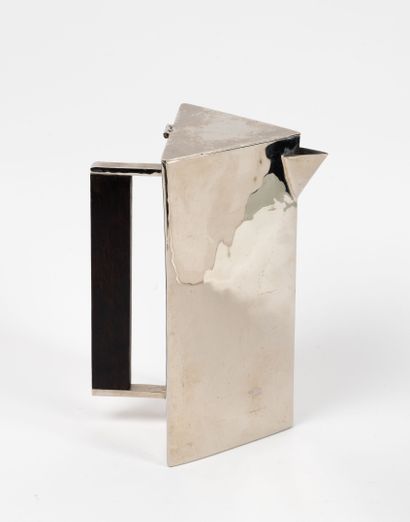 Porte-bouteilles.
En métal argenté et cuivre.
Système...
