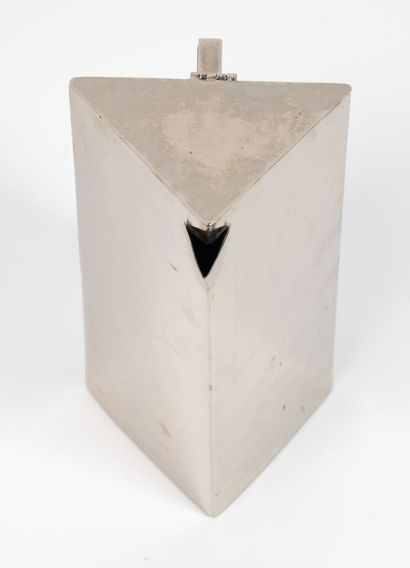 Porte-bouteilles.
En métal argenté et cuivre.
Système...