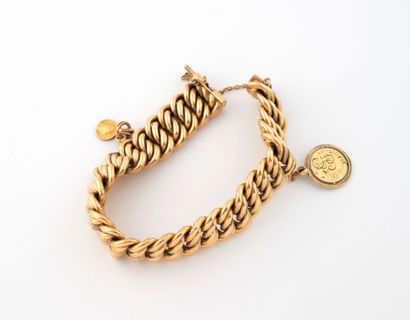 Bracelet gourmette américaine en or jaune...