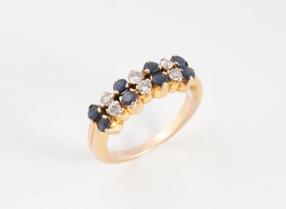 Yellow gold (585) ring set with claw-set...